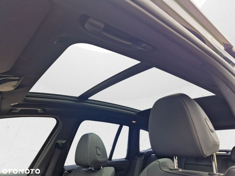 BMW iX3 - 22