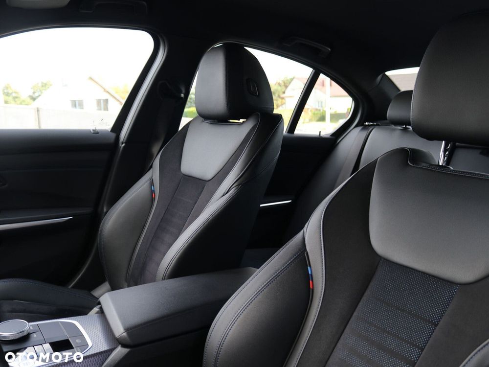 BMW Seria 3 320d mHEV M Sport - 34