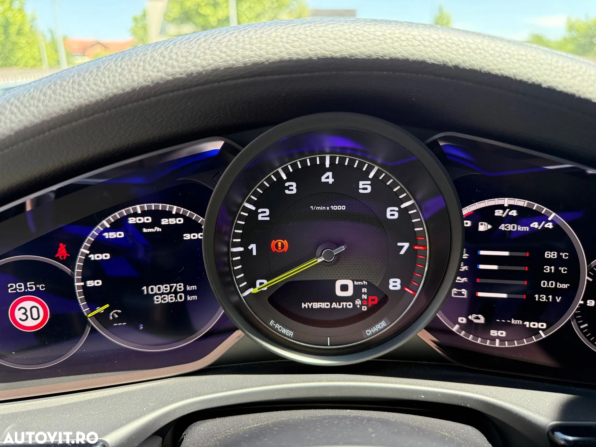Porsche Panamera - 24