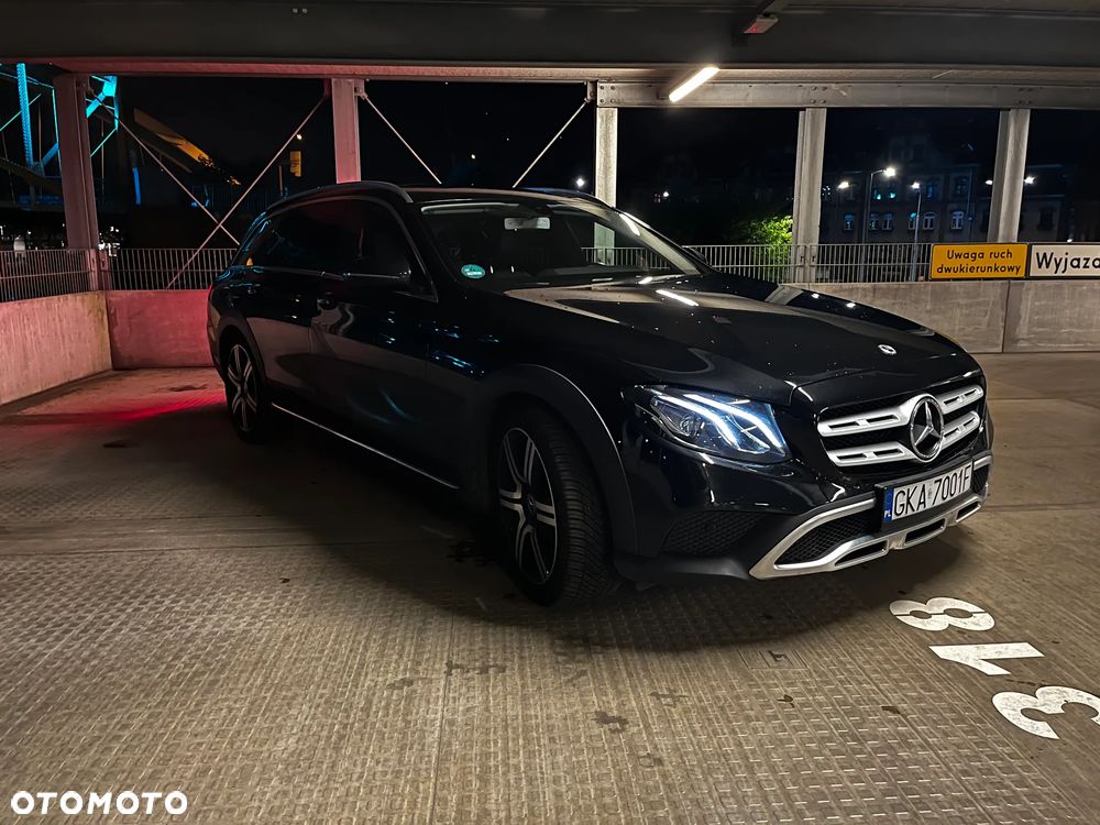 Mercedes-Benz Klasa E 220 d 4-Matic All-Terrain - 4