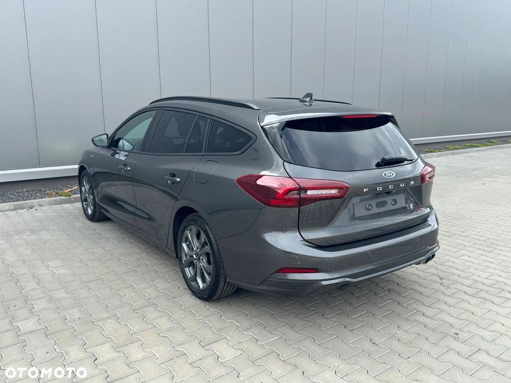 Ford Focus 1.0 EcoBoost mHEV ST-Line X - 8