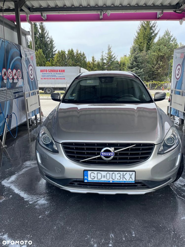 Volvo XC 60 D3 Drive-E Momentum - 10