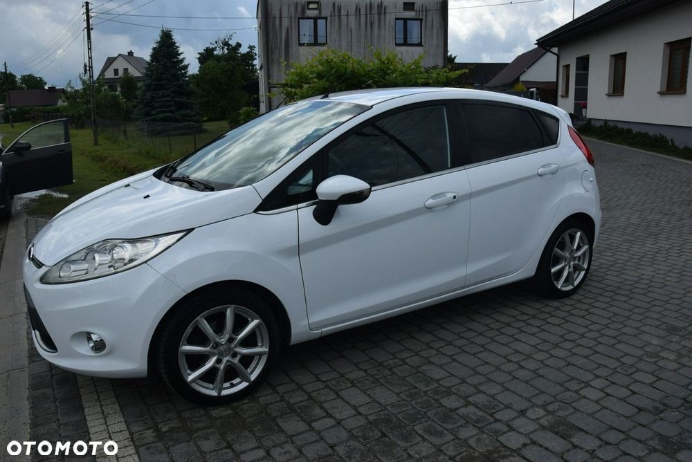 Ford Fiesta - 17