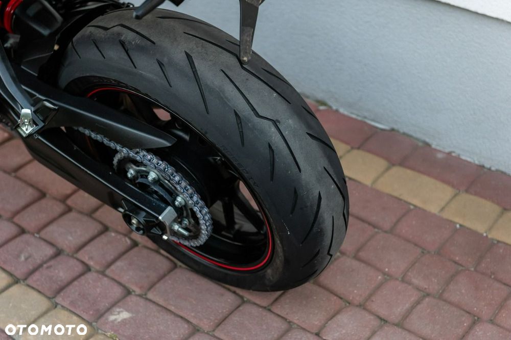 Yamaha MT - 9