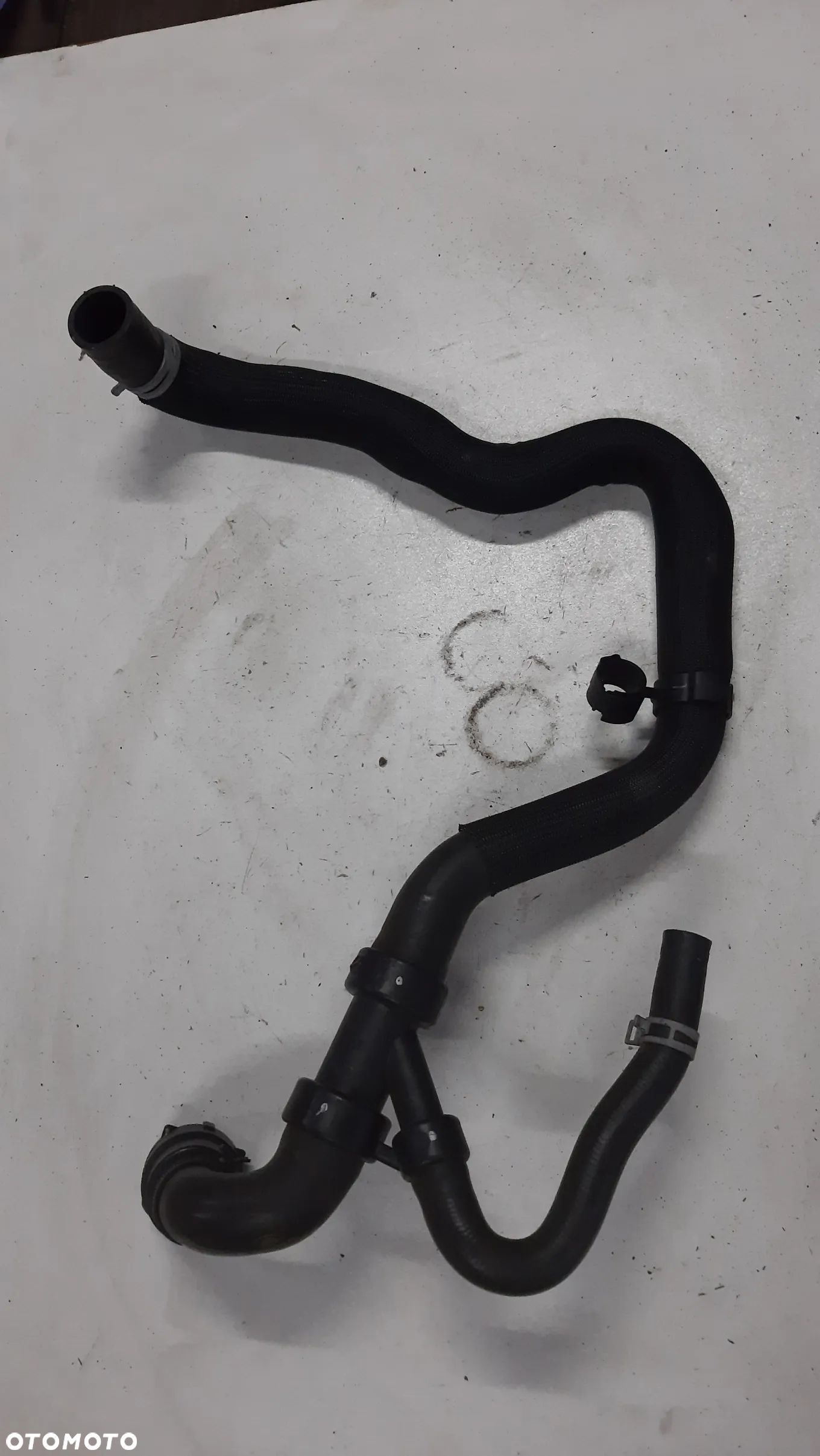 Dolny przewód wąż chłodniczy EVOQUE 2.0 TURBO EJ328286EB, EJ328286EC - 1