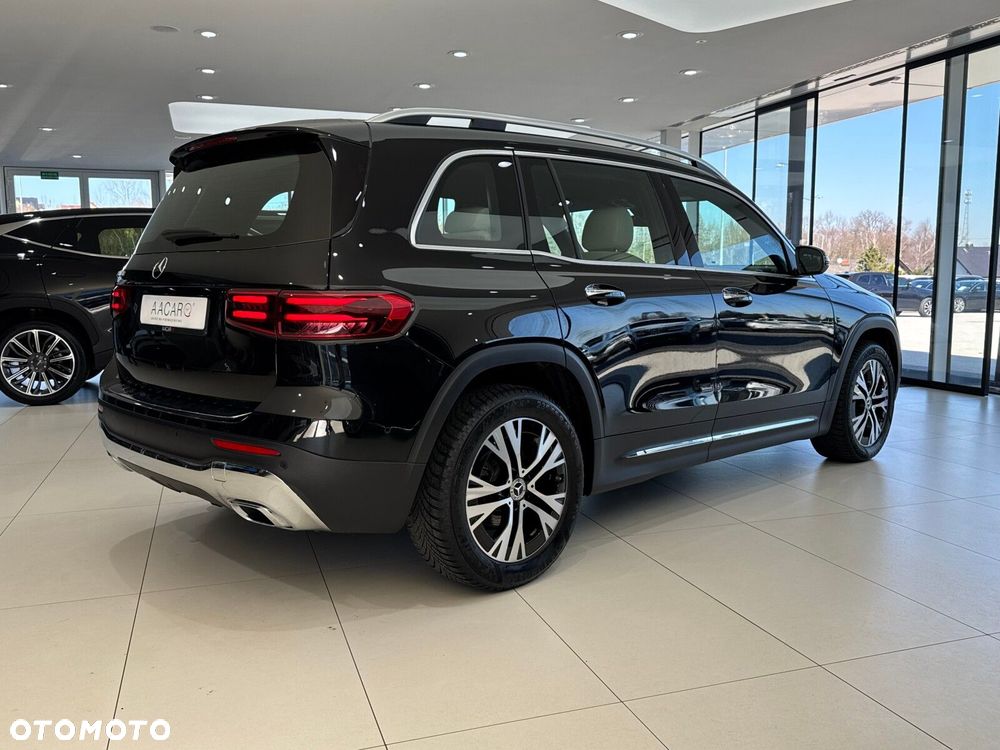 Mercedes-Benz GLB - 4