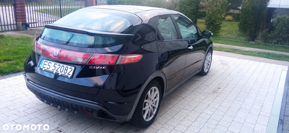 Honda Civic 1.8 Executive - 4