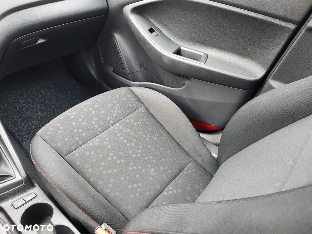 Hyundai i20 - 23