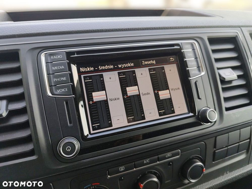 Volkswagen Transporter - 26