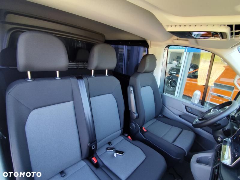 Volkswagen Crafter - 13