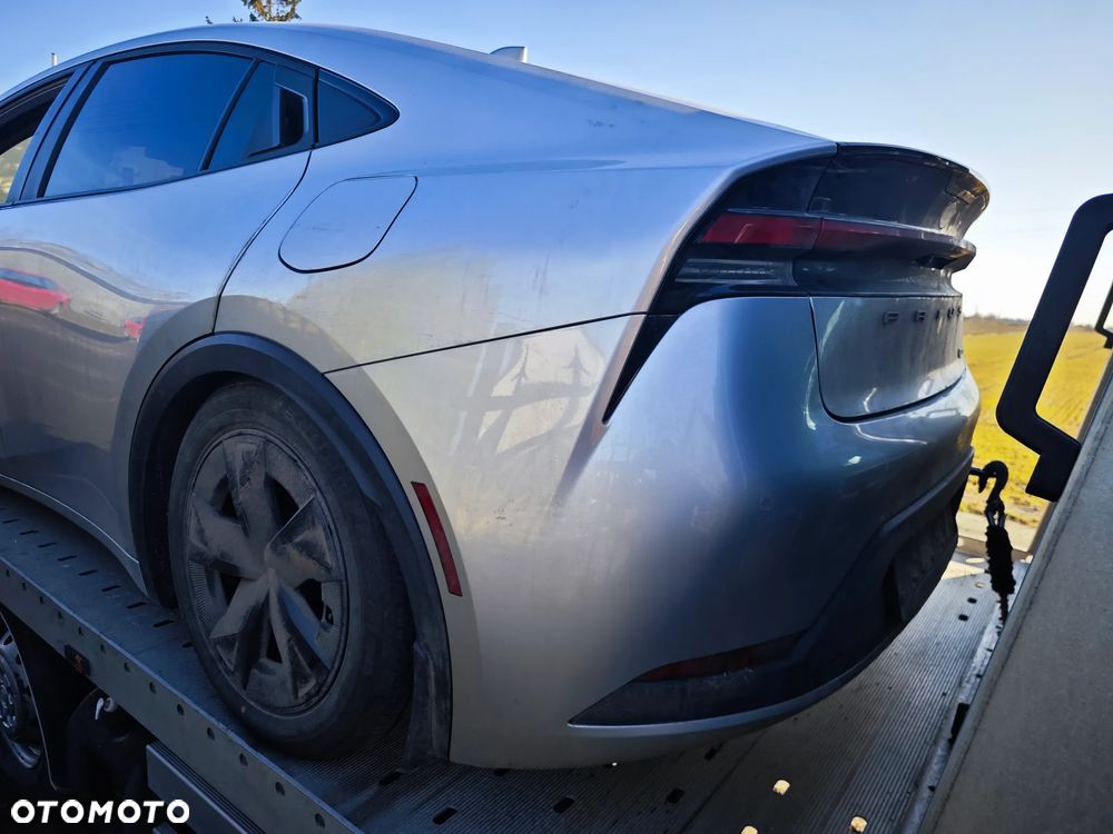 Toyota Prius Hybrid - 13