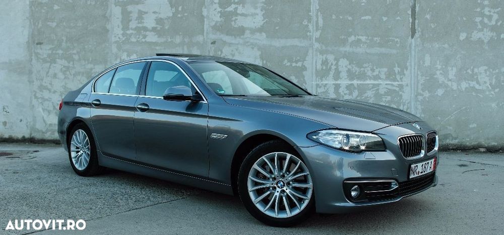 BMW Seria 5 525d xDrive Aut. Luxury Line - 7