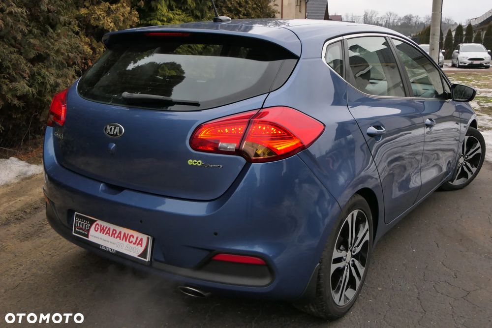 Kia Ceed 1.6 GDI Dream-Team Edition - 3