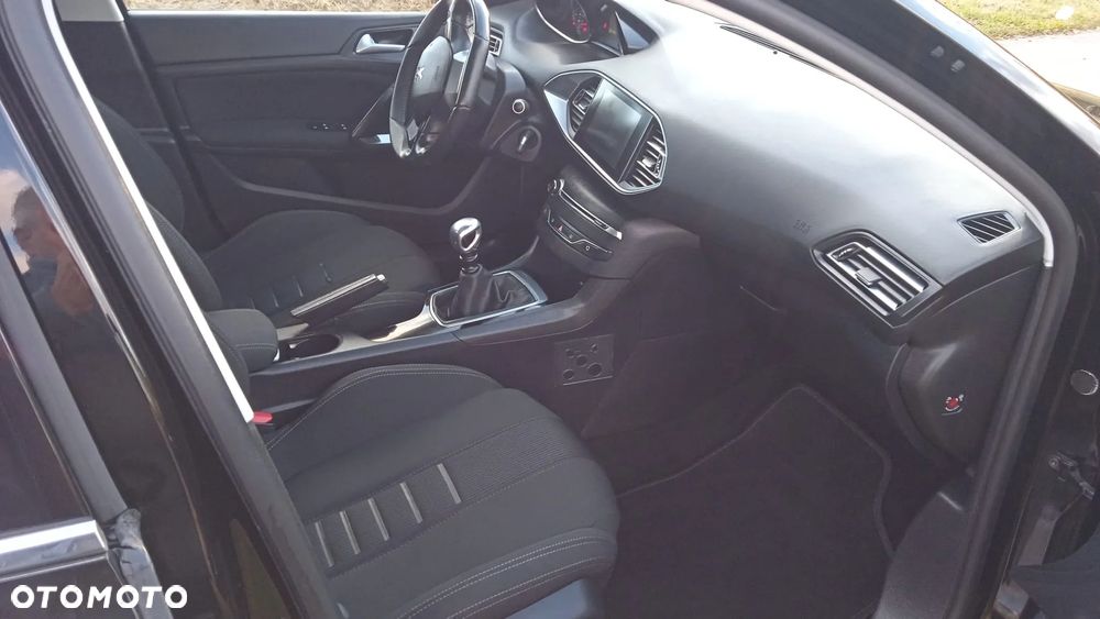 Peugeot 308 1.6 BlueHDi Active S&S - 16