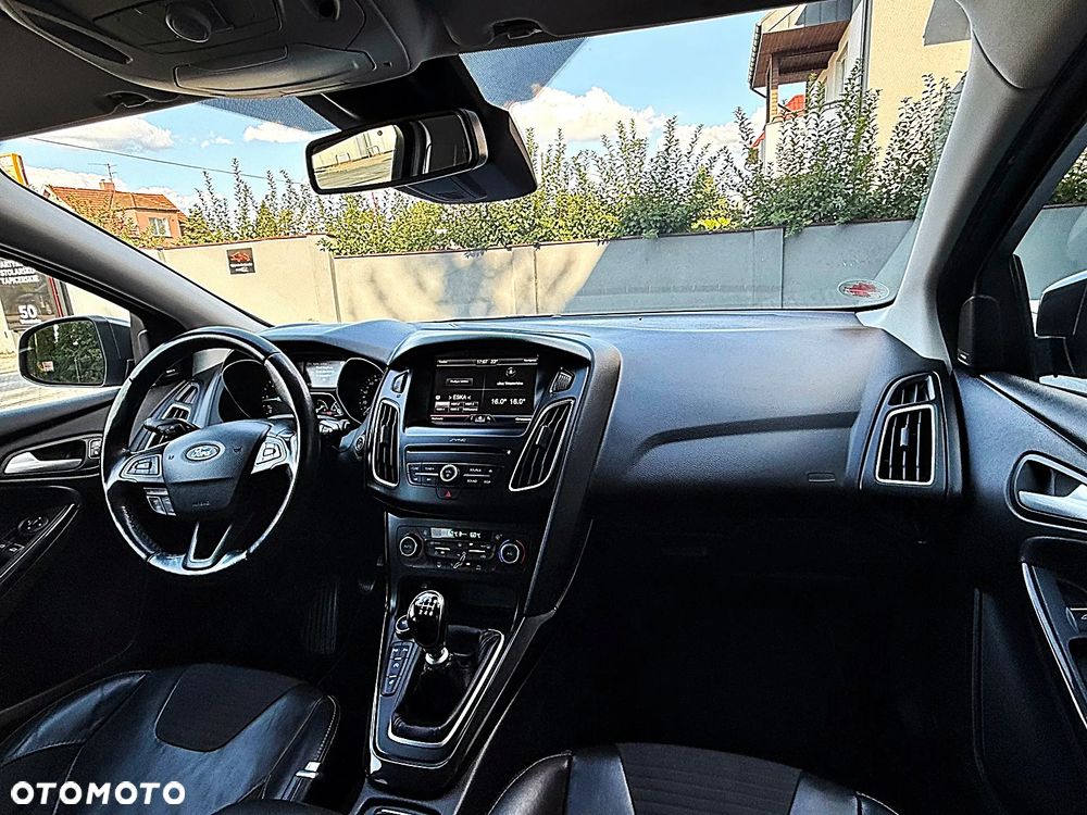 Ford Focus 2.0 EcoBlue ST-Line Business - 22