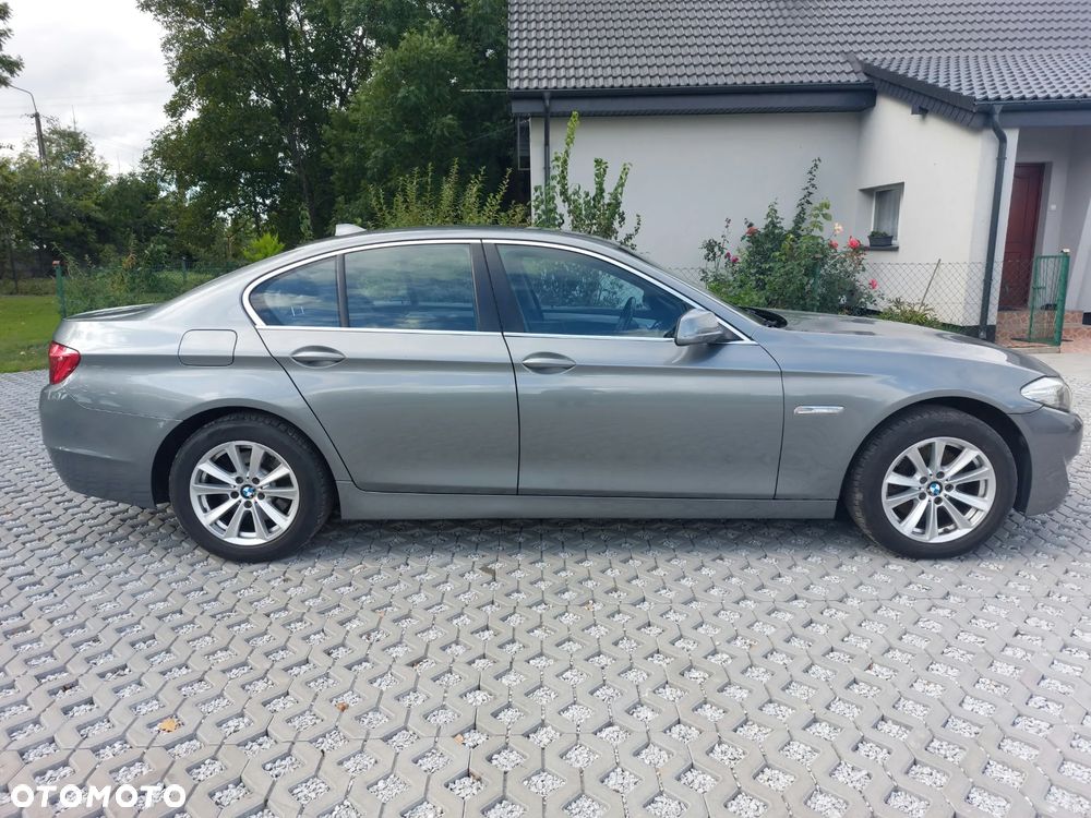 BMW Seria 5 520d - 5
