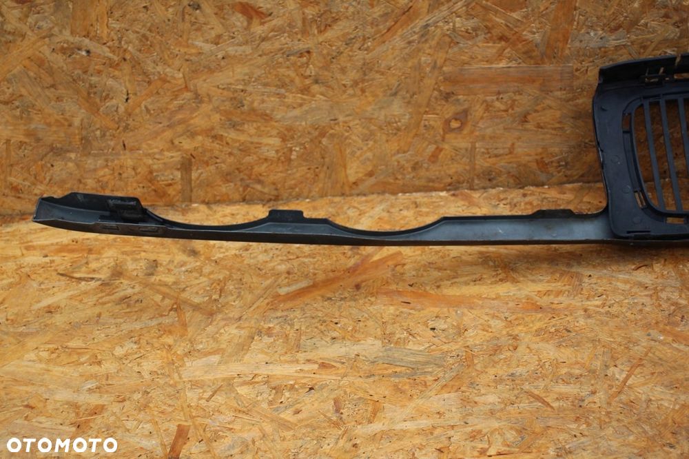 Grill Atrapa nosek nerki BMW 7 e32 oryginalne wąskie - 8