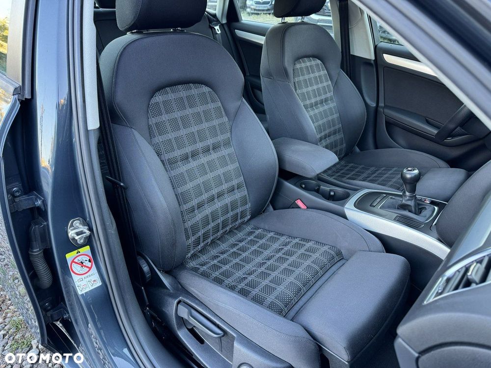 Audi A4 Limousine - 14