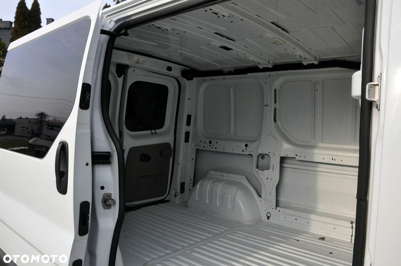 Opel Vivaro - 34