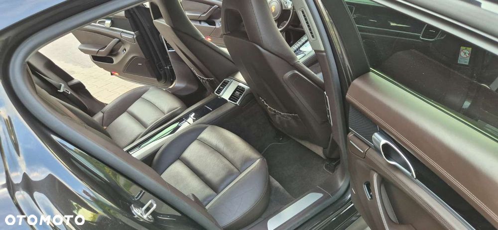 Porsche Panamera Diesel Platinum Edition - 9
