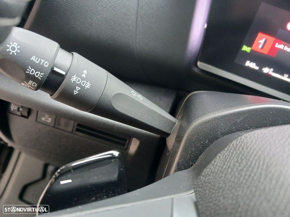 Citroën C4 X 1.2 PureTech Plus EAT8 - 22