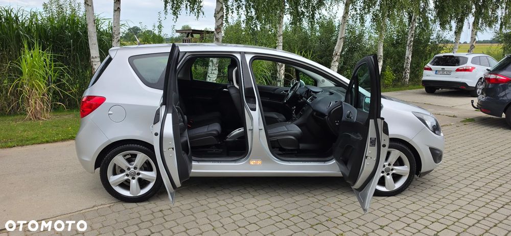 Opel Meriva - 10