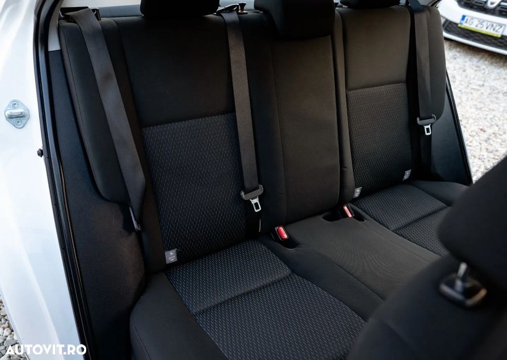 Toyota Corolla 1.33 Dual VVT-i Luna - 19