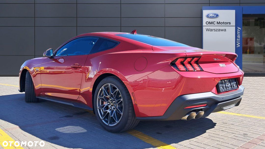 Ford Mustang - 3