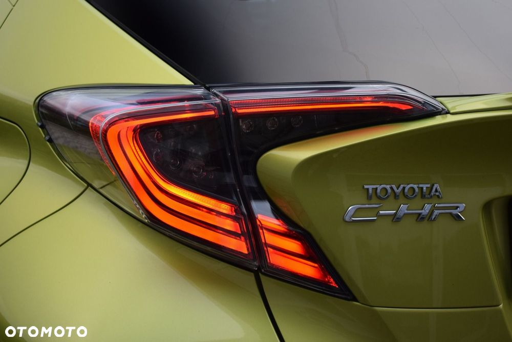 Toyota C-HR 1.8 Hybrid Neon Lime powered by JBL - 7