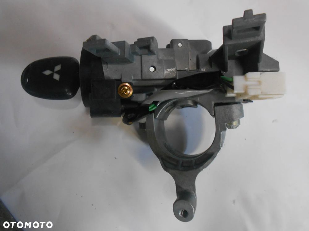 Zestaw Startowy Komputer Stacyjka Pętla Kluczyk  Mitsubishi Grandis Outlander II 2.0 DID 0281012535 - 2