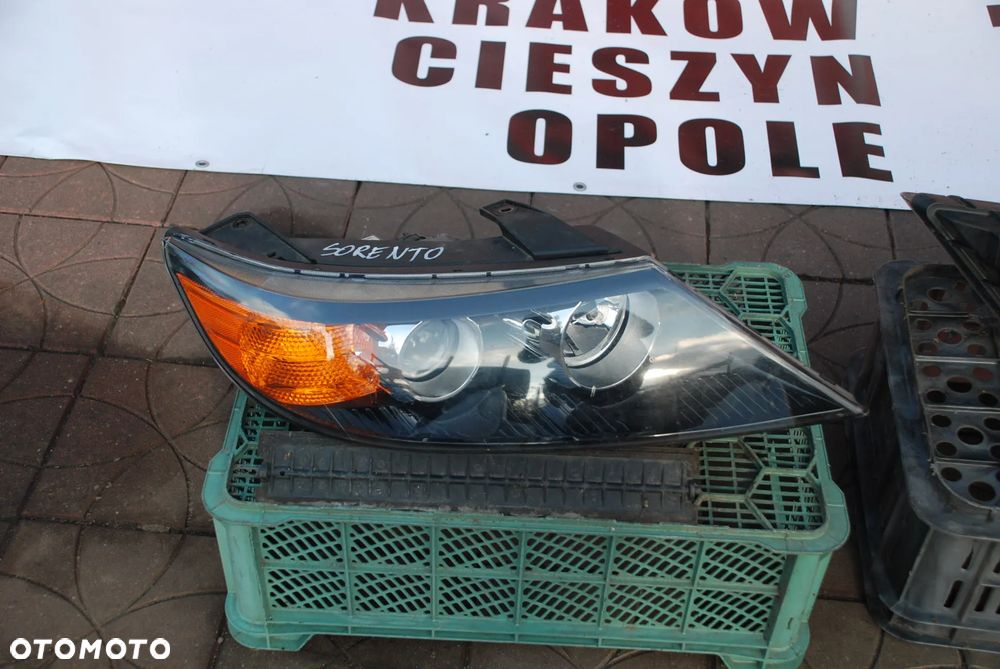 kia sorento lampa prawa UK WYSYŁKA - 2