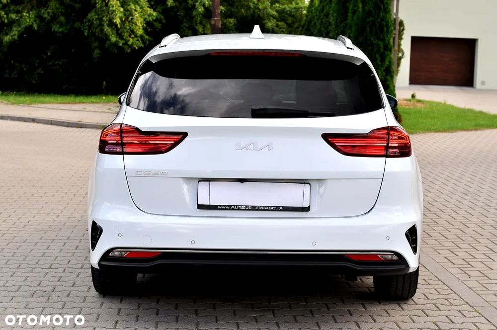 Kia Ceed 1.5 T-GDI Business Line Plus - 11
