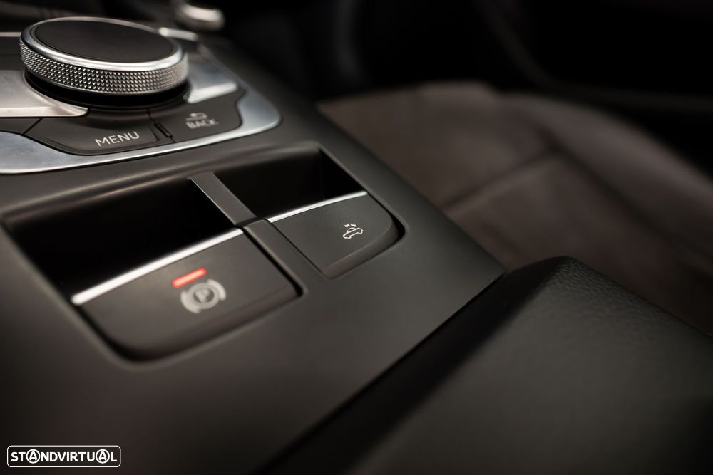 Audi A3 Cabrio 1.6 TDi - 34