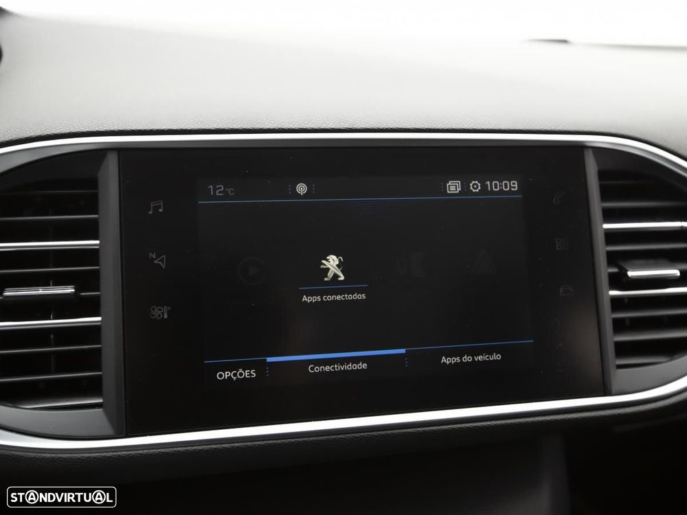 Peugeot 308 SW 1.5 BlueHDi Allure — fotografia 17
