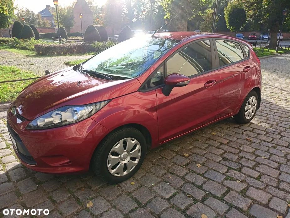 Ford Fiesta - 2