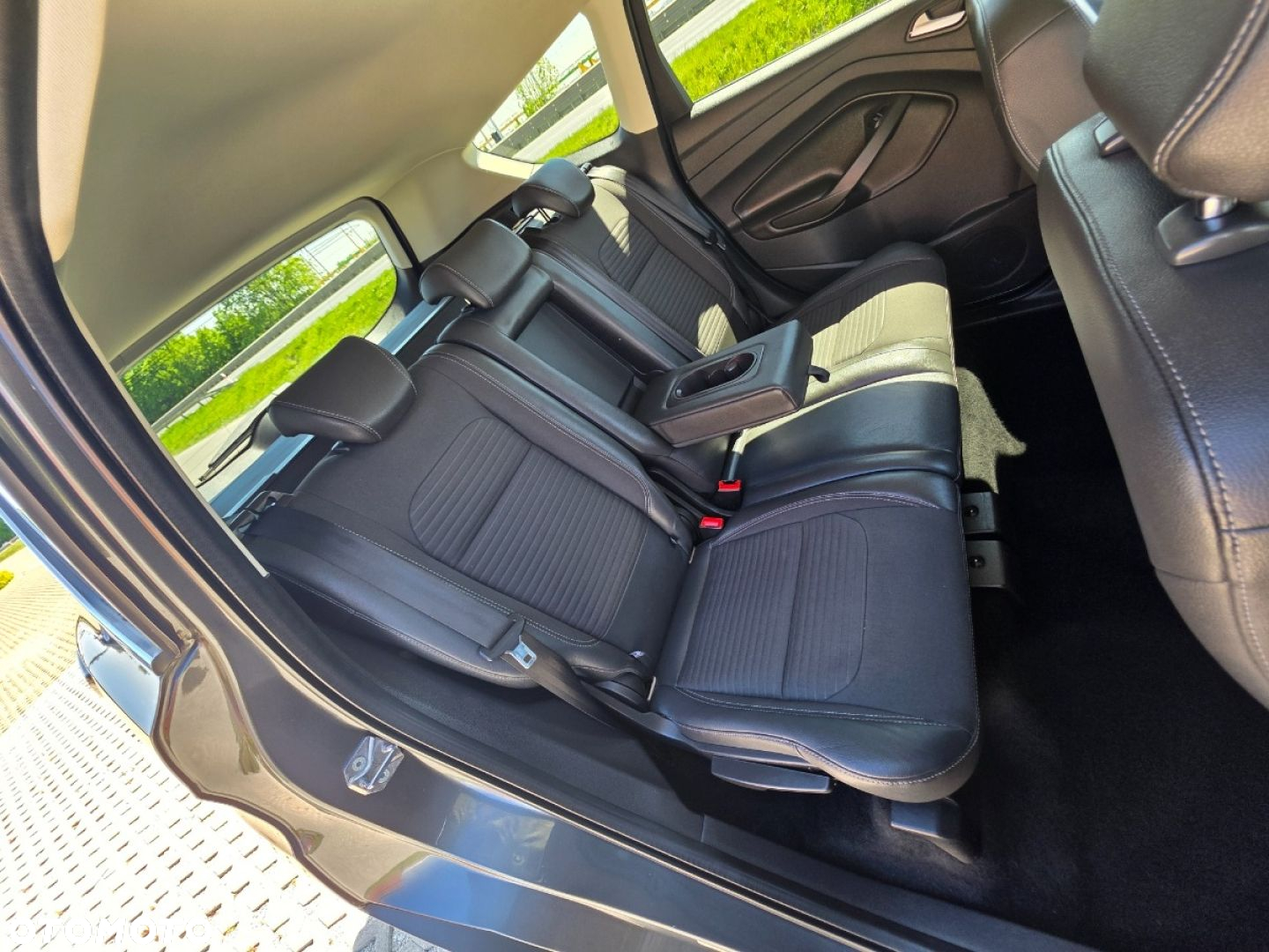 Ford Kuga - 22