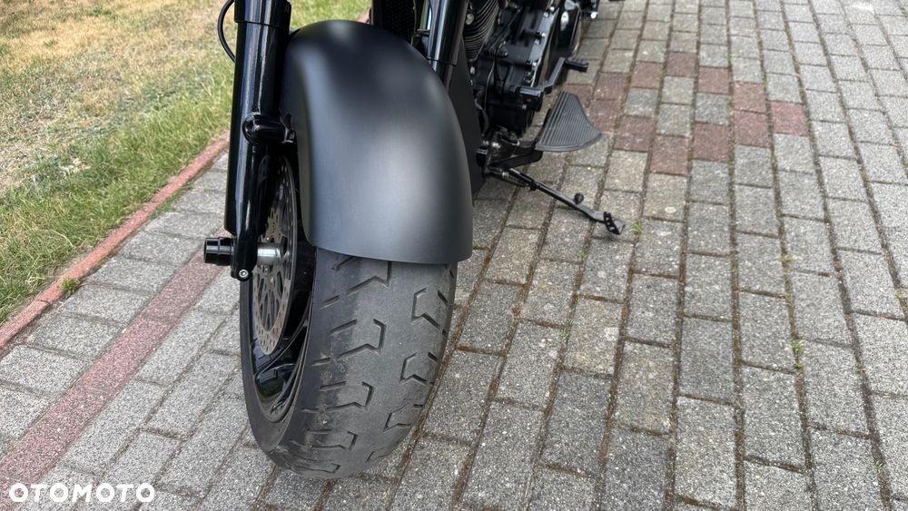 Harley-Davidson Touring Road Glide - 17