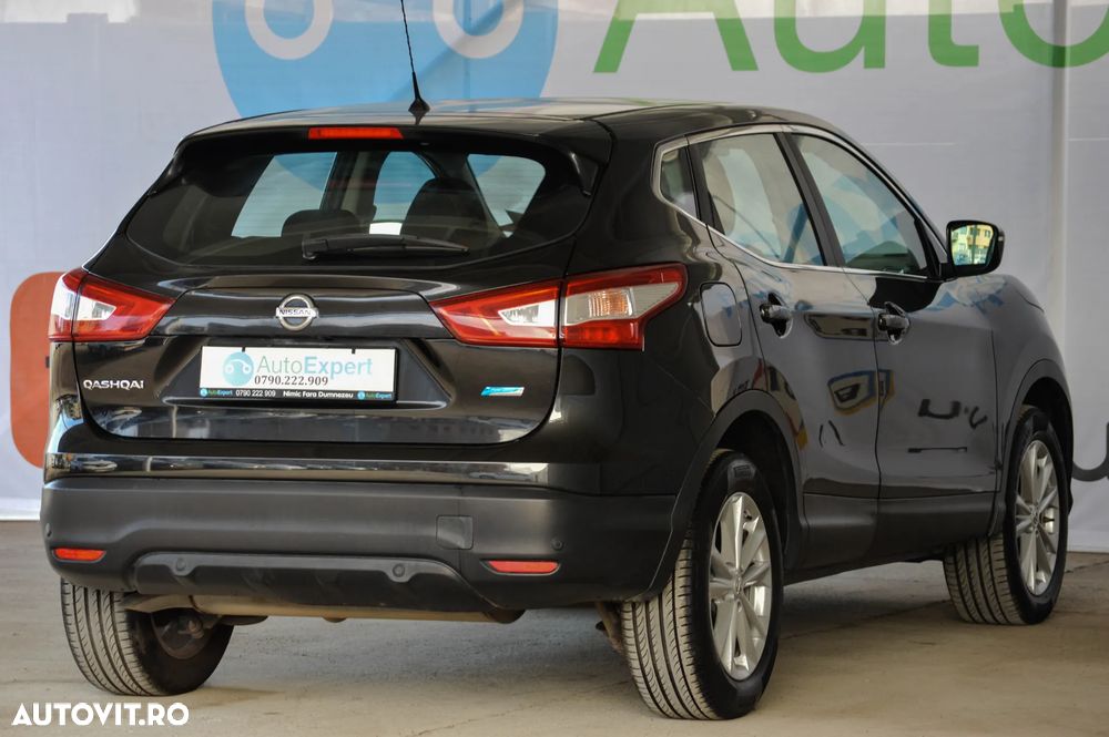 Nissan Qashqai 1.5 DCI N-Connecta - 16