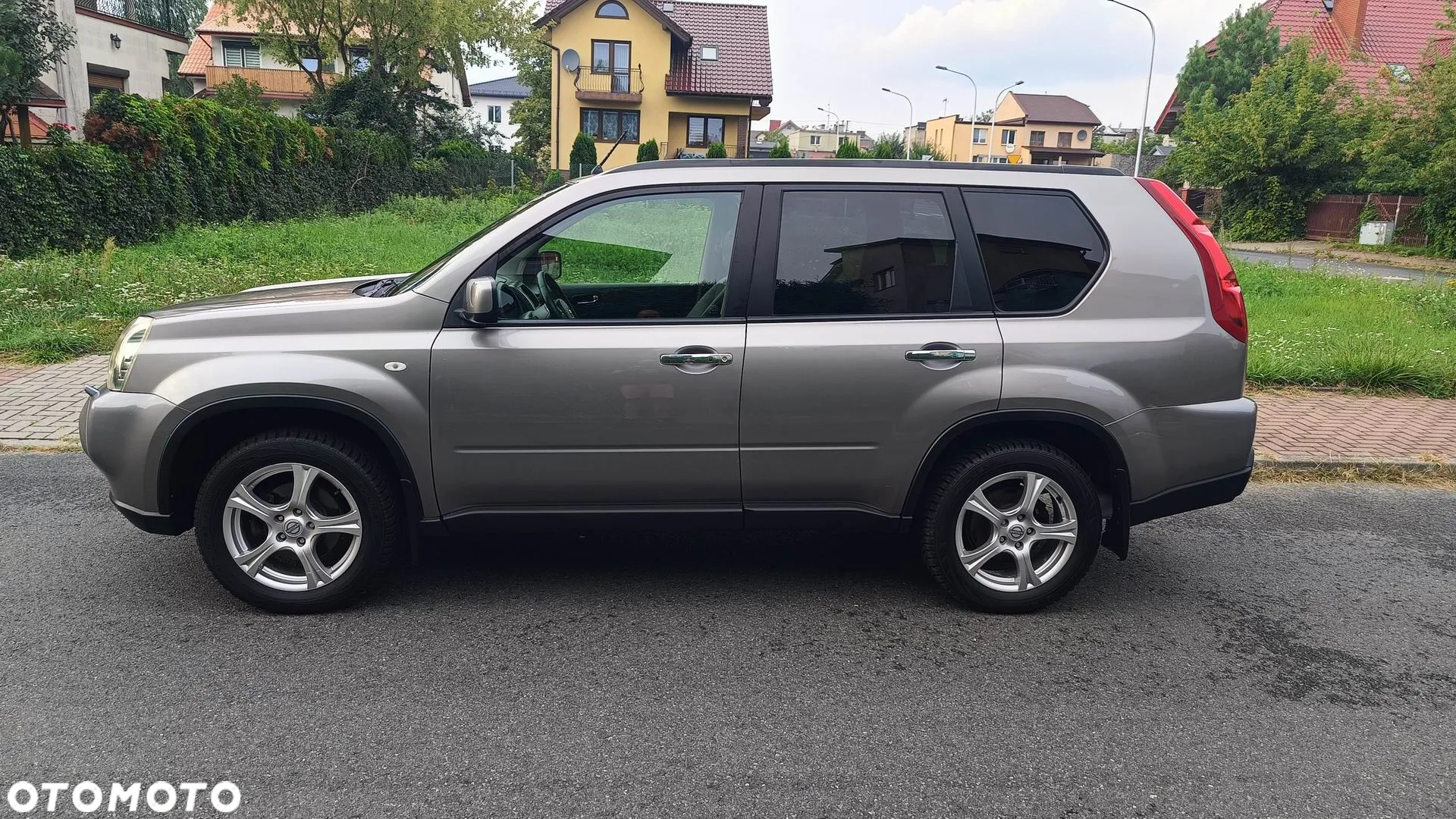 Nissan X-Trail 2.0 dCi 4x4 DPF Platinum - 5