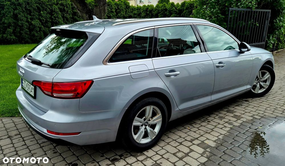 Audi A4 Avant - 4