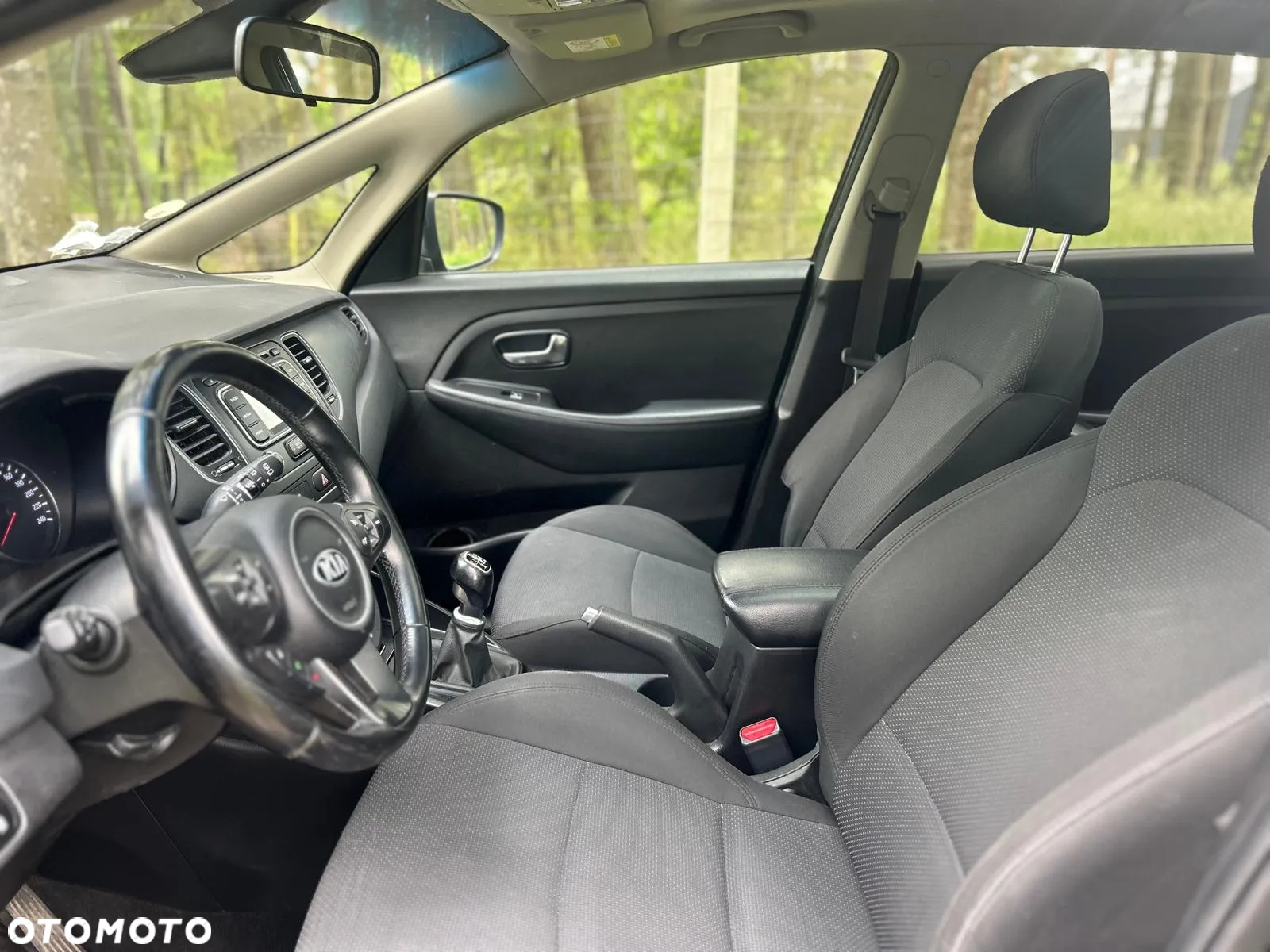 Kia Carens 1.7 CRDi L - 19
