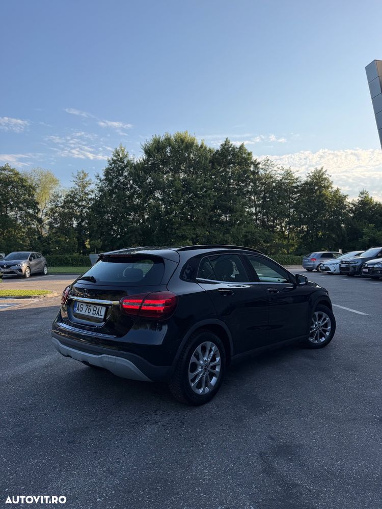 Mercedes-Benz GLA 200 d Aut. - 4