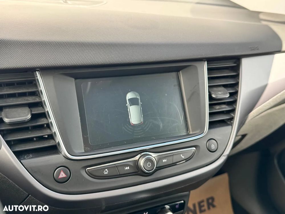 Opel Crossland - 30