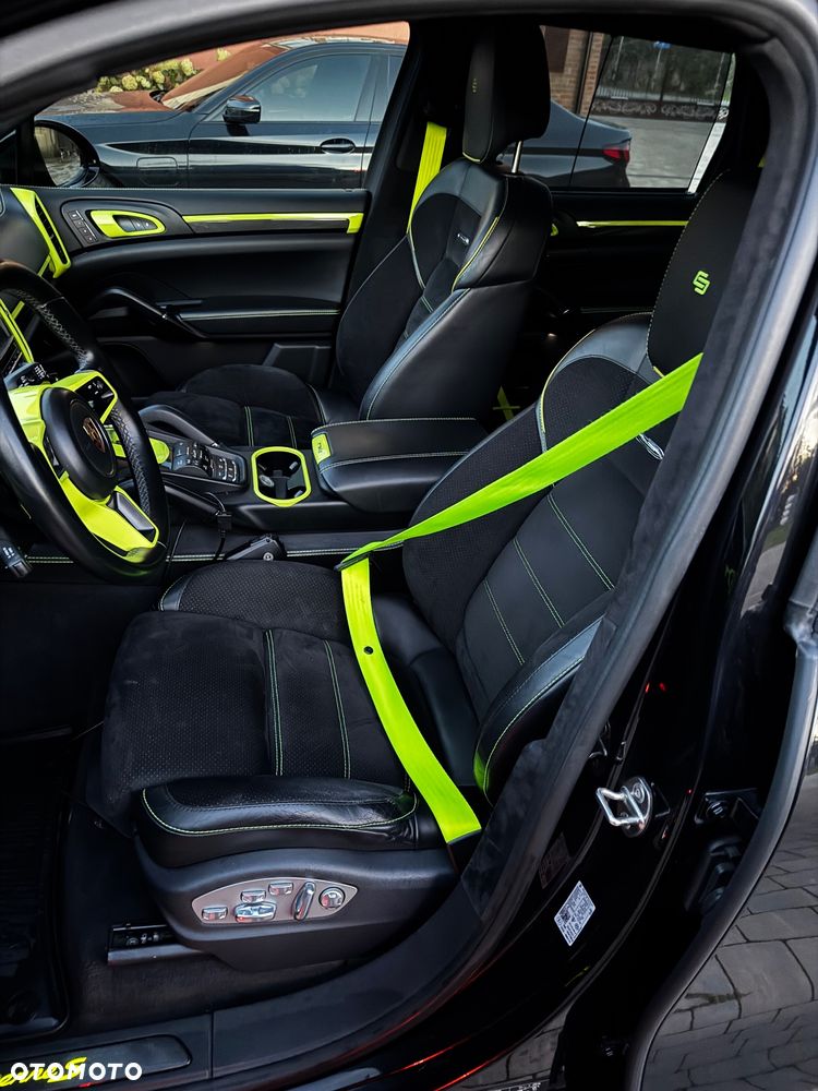 Porsche Cayenne S Diesel Platinum Edition - 15