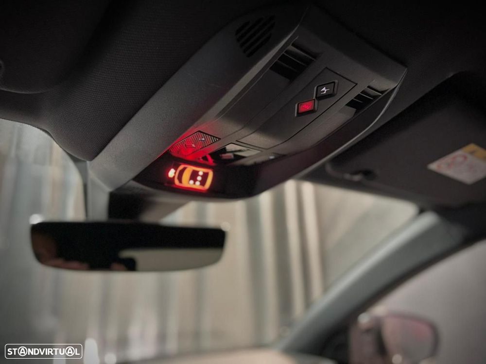 DS DS7 Crossback - 32