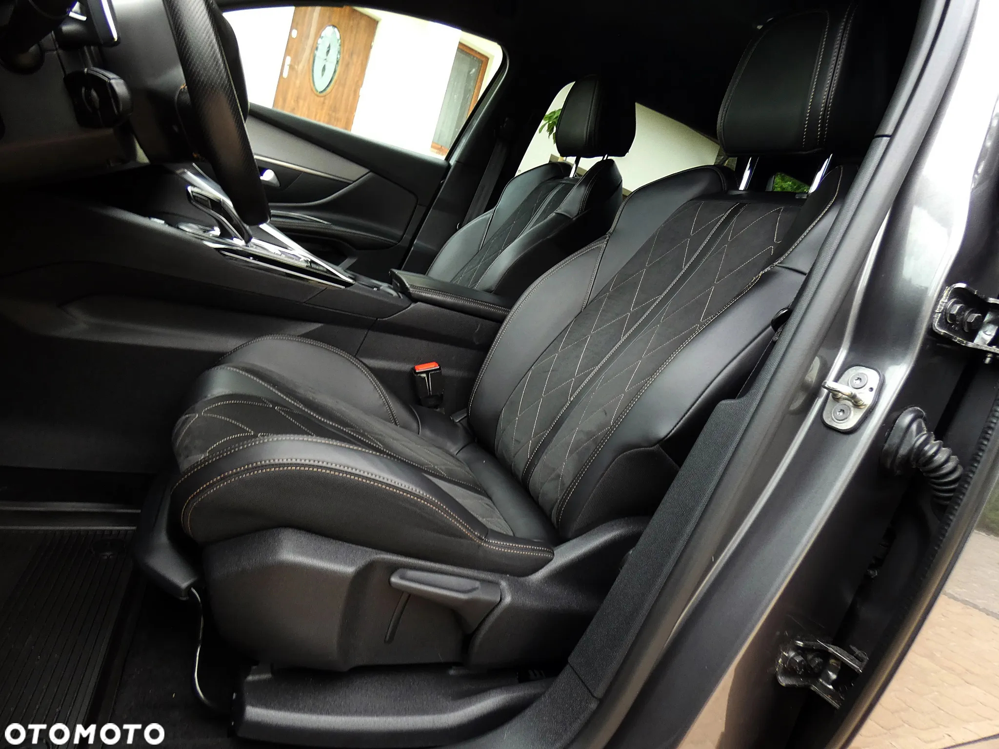 Peugeot 5008 2.0 BlueHDI GT S&S EAT8 - 38