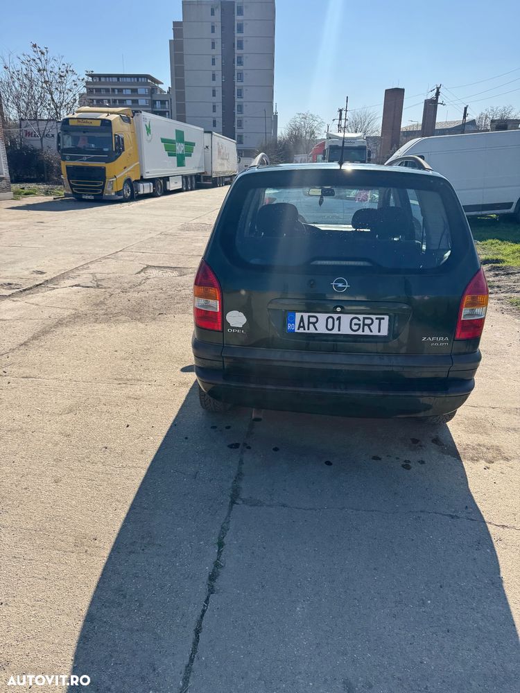 Opel Zafira - 3