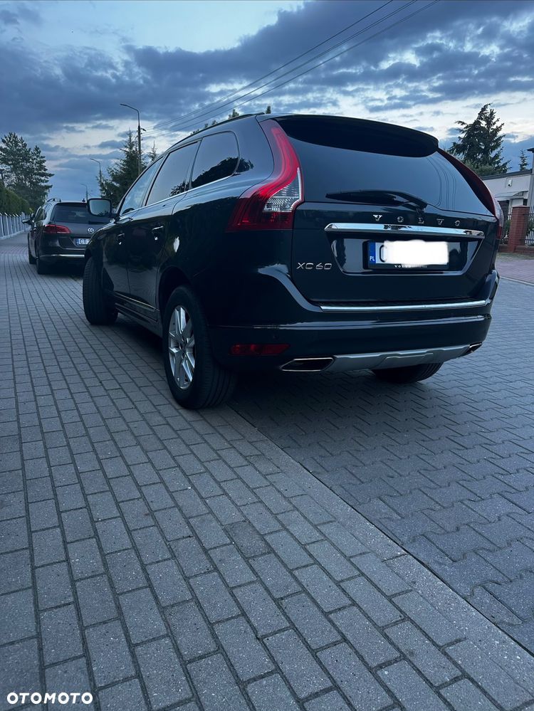 Volvo XC 60 D4 Momentum Pro - 6