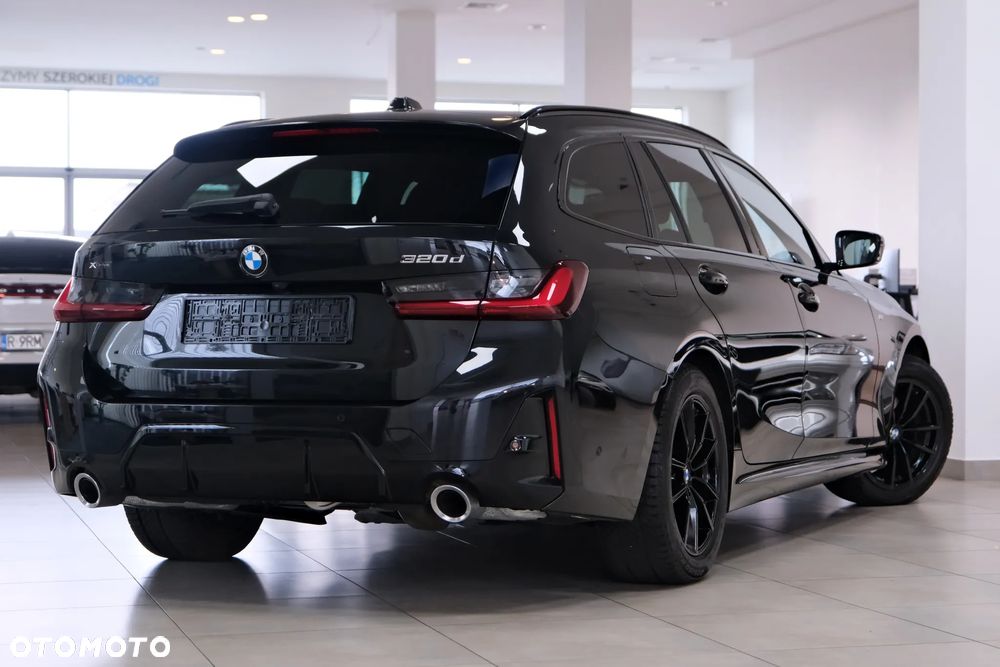BMW Seria 3 320d xDrive M Sport - 12