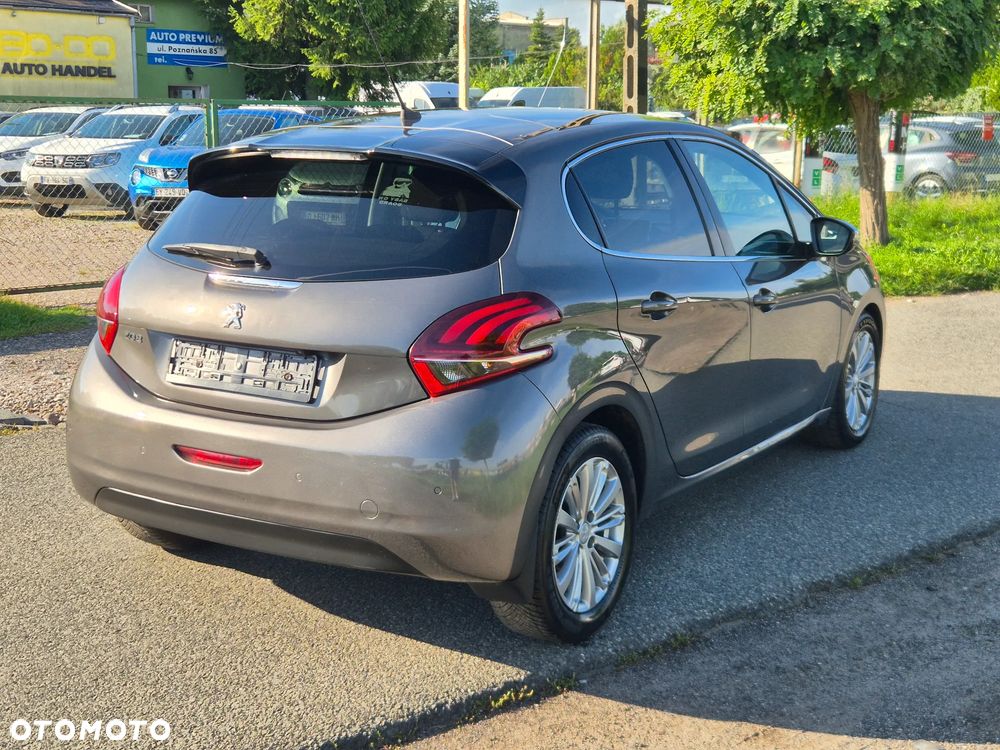 Peugeot 208 1.6 BlueHDi Allure S&S - 10
